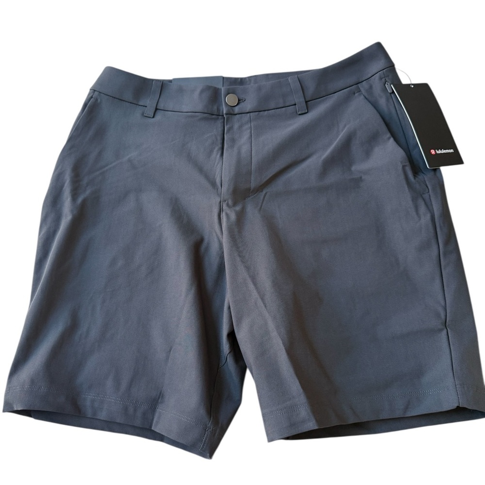 lululemon athletica Men's Flat Front Shorts - Dark Gray